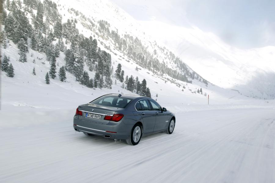  BMW 740d xDrive (F01) 2012 года  (WW) (фото 6 из 12)